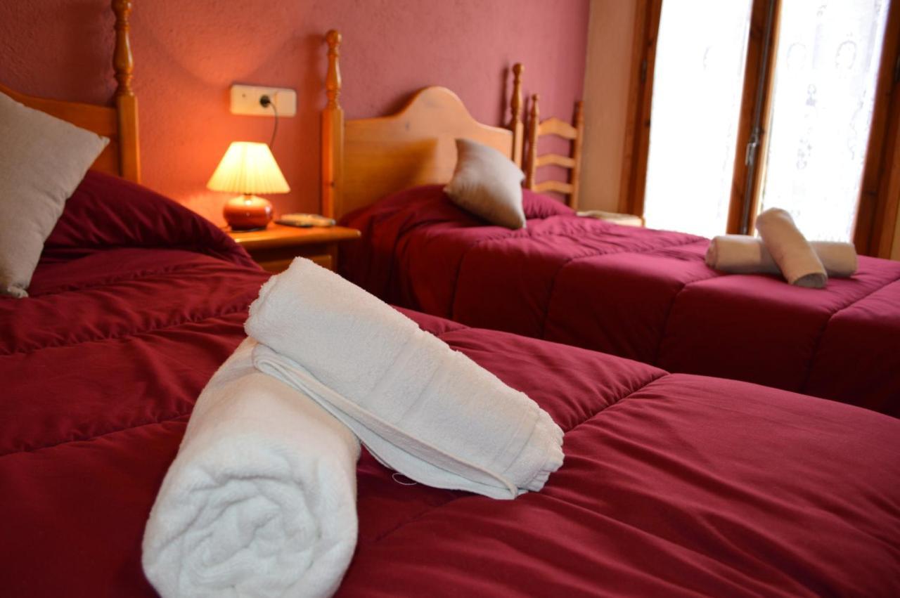 Hostal Pas De La Pera Aransa Екстер'єр фото